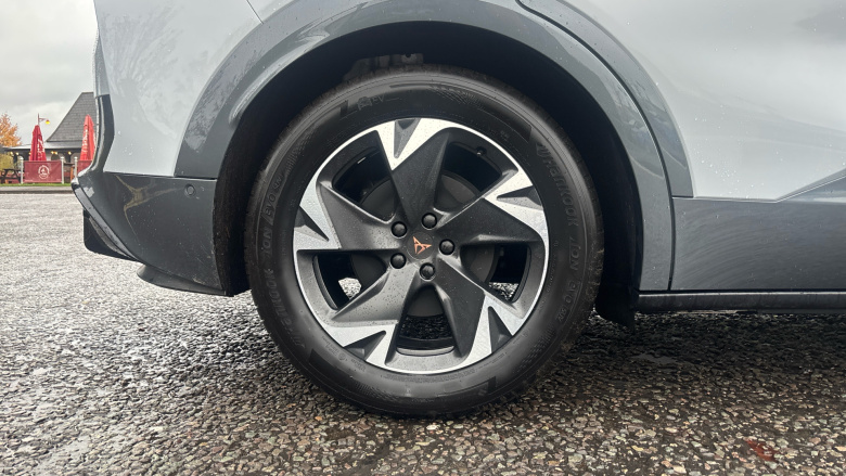 CUPRA Tavascan 210kW V1 77kWh 5dr Auto Electric Estate